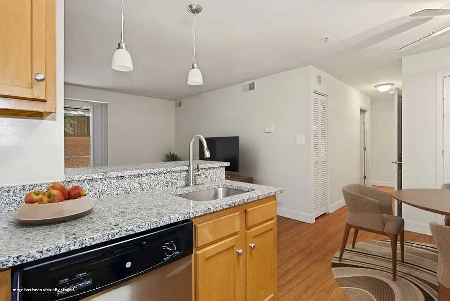 Fox Run Apartments