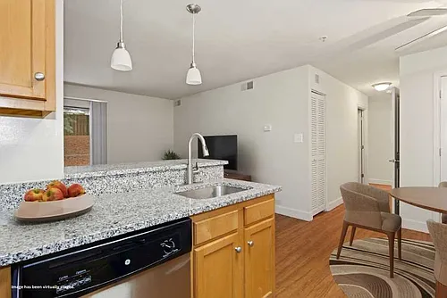 Fox Run Apartments Photo 1