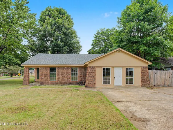 8432 Southernwood Cv, Southaven, MS 38671