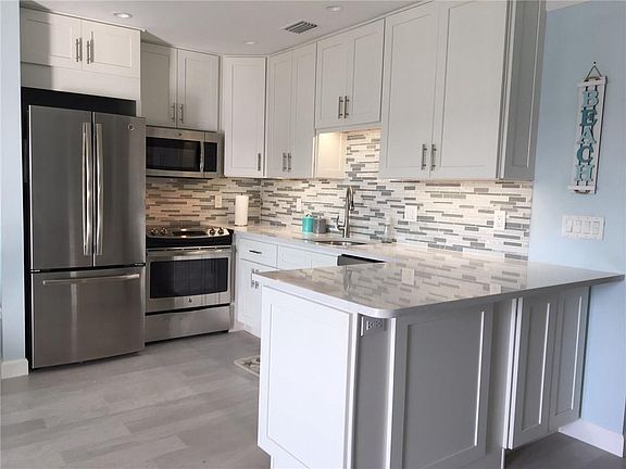5th image of 2800 Indian River Blvd