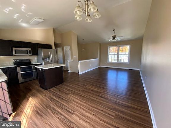 3rd image of 496 Tyler Way
