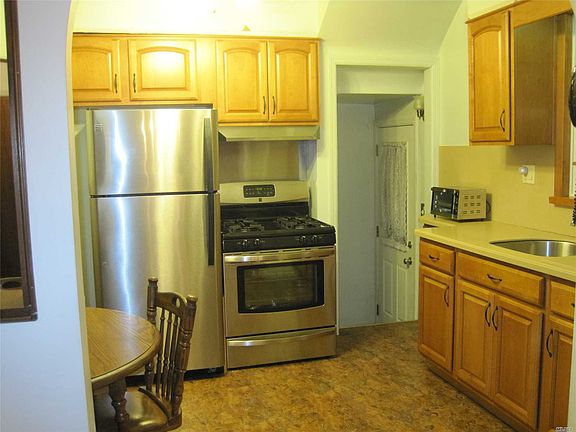 4th image of 157 Semton Blvd