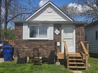 161 Wellington St E, Chatham Kent, ON N7M3P2