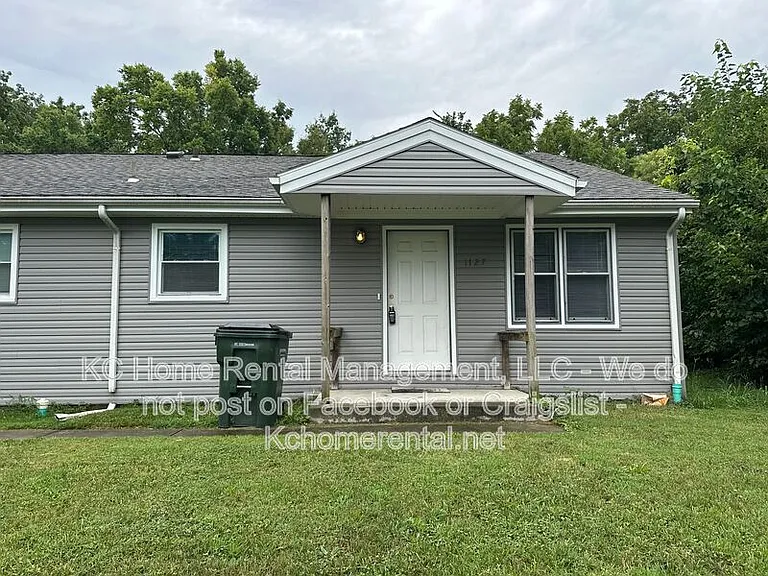 1127 Sherman Ave — Photo 2