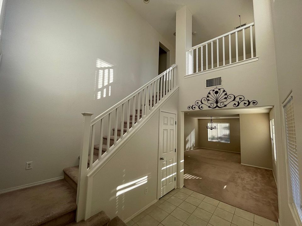 1st image of 2515 Begonia Valley Ave