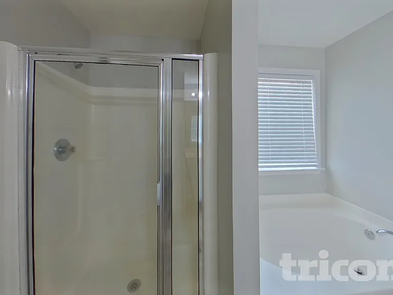 527 W Saddletree Dr — Photo 8