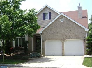 67 Harwood Rd, Monroe Township, NJ 08831