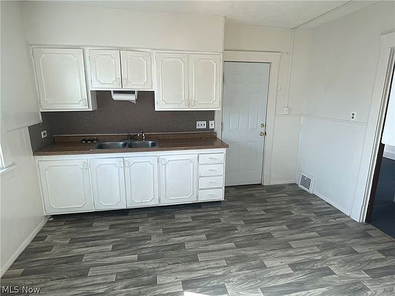 4th image of 1234 E 172nd St #Up
