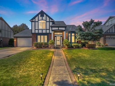 441 Parkview Dr, Detroit, MI, 48214