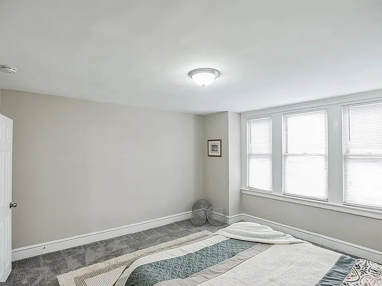 209 Furley St — Photo 15