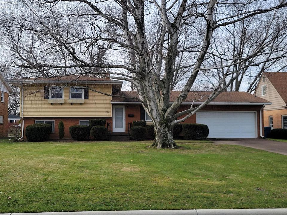 1st image of 2701 Eastwood Dr