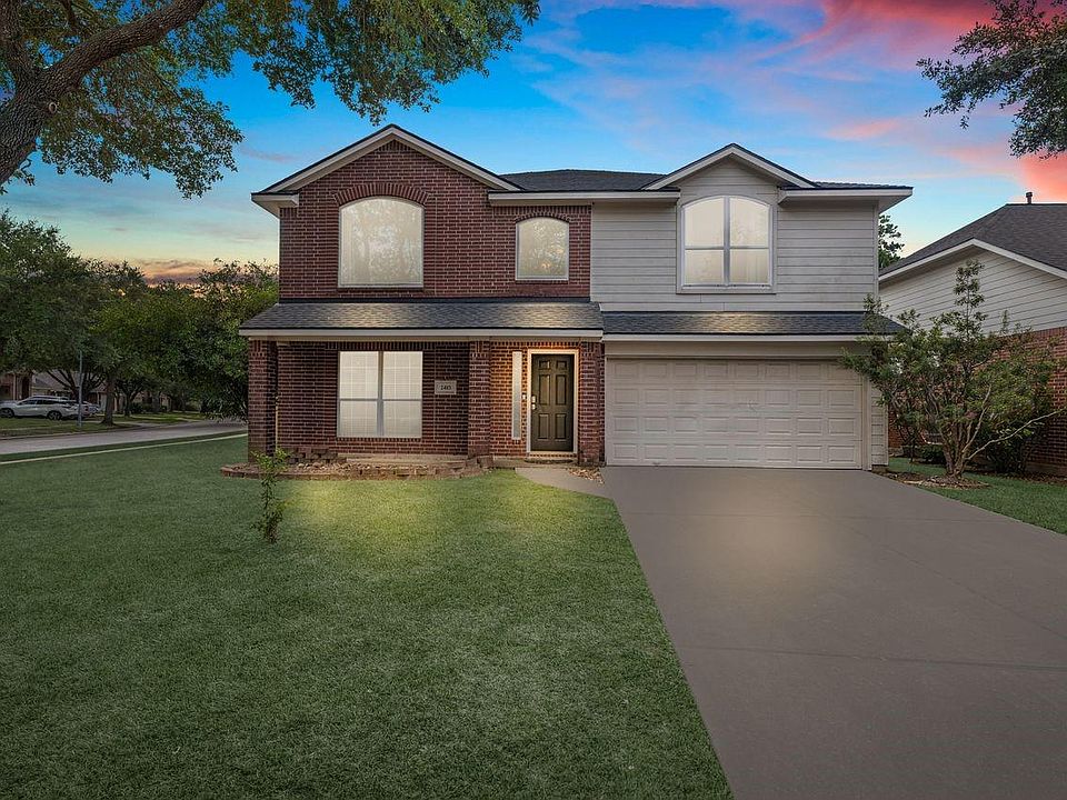 1st image of 2403 Lancer Park