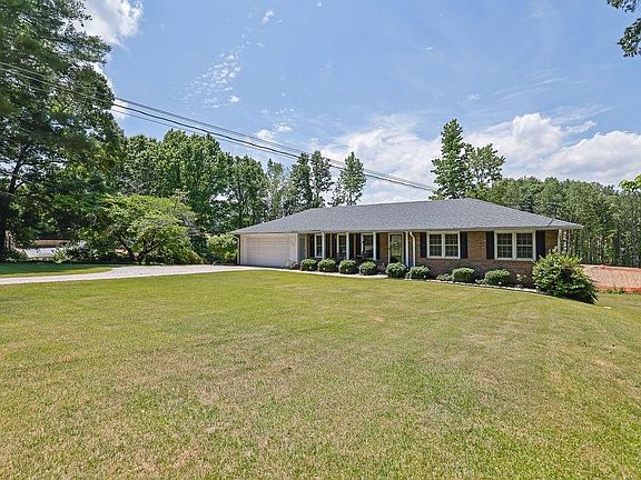 2nd image of 2525 Holtzclaw Rd