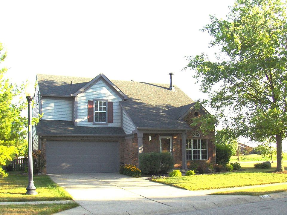 7123 Falcon Talon Lane sets on a lg corner lot w/walking path to Eagle Crk Pk