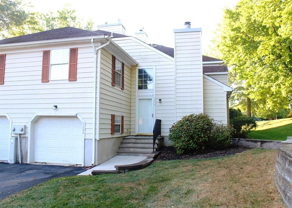 1st image of 2304 Buckingham Cir