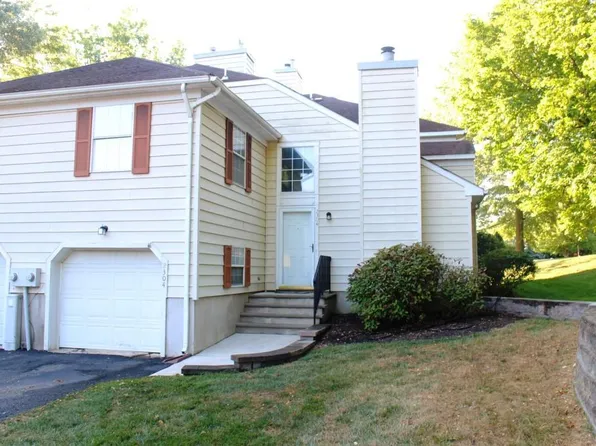 2304 Buckingham Cir, Middletown, NJ 07748