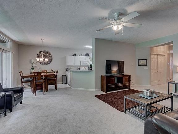 4th image of 4271 Fontenay Dr