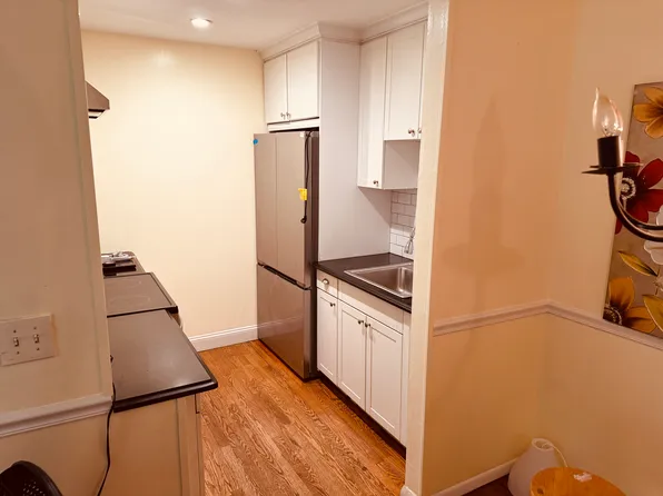 11 Belltown Rd #1, Stamford, CT 06906
