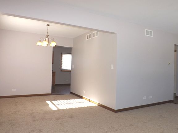 4th image of 431 Fawn Dr