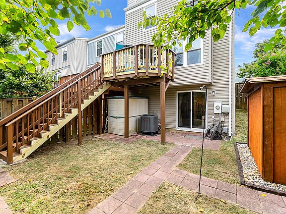 3rd image of 6568 Overleigh Ln