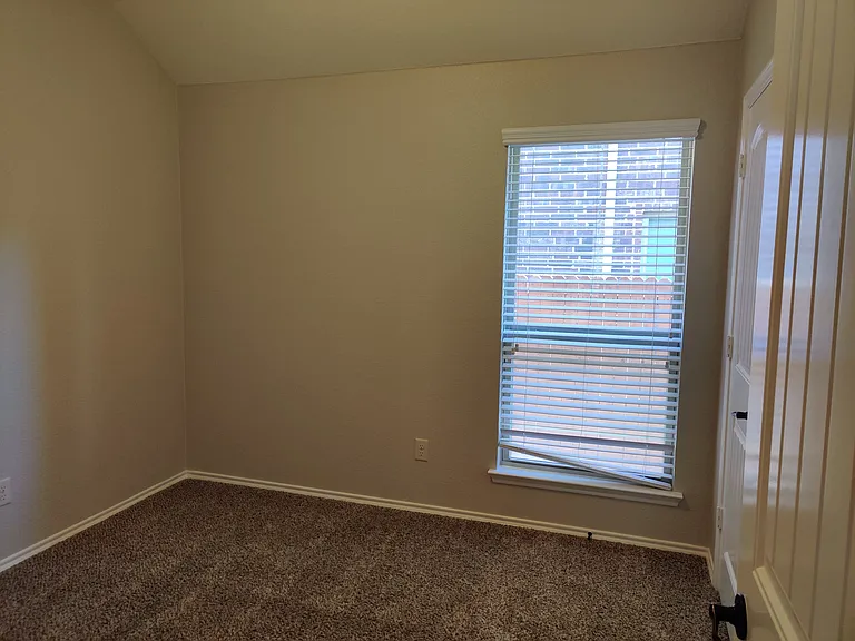 9901 Pronghorn Rd — Photo 19
