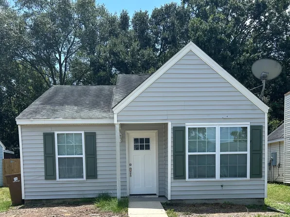 1707 James Buchanan Dr, Biloxi, MS 39531