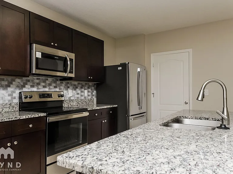 1866 Green Dragon Dr — Photo 3