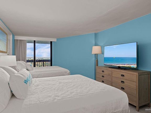5th image of 310 Padre Blvd