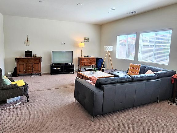 5th image of 34823 Oakwood Ln