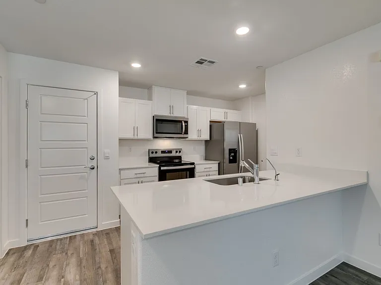 9849 Hidden Pass Ave — Photo 25