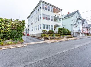 20 Walnut St, East Providence, RI 02914