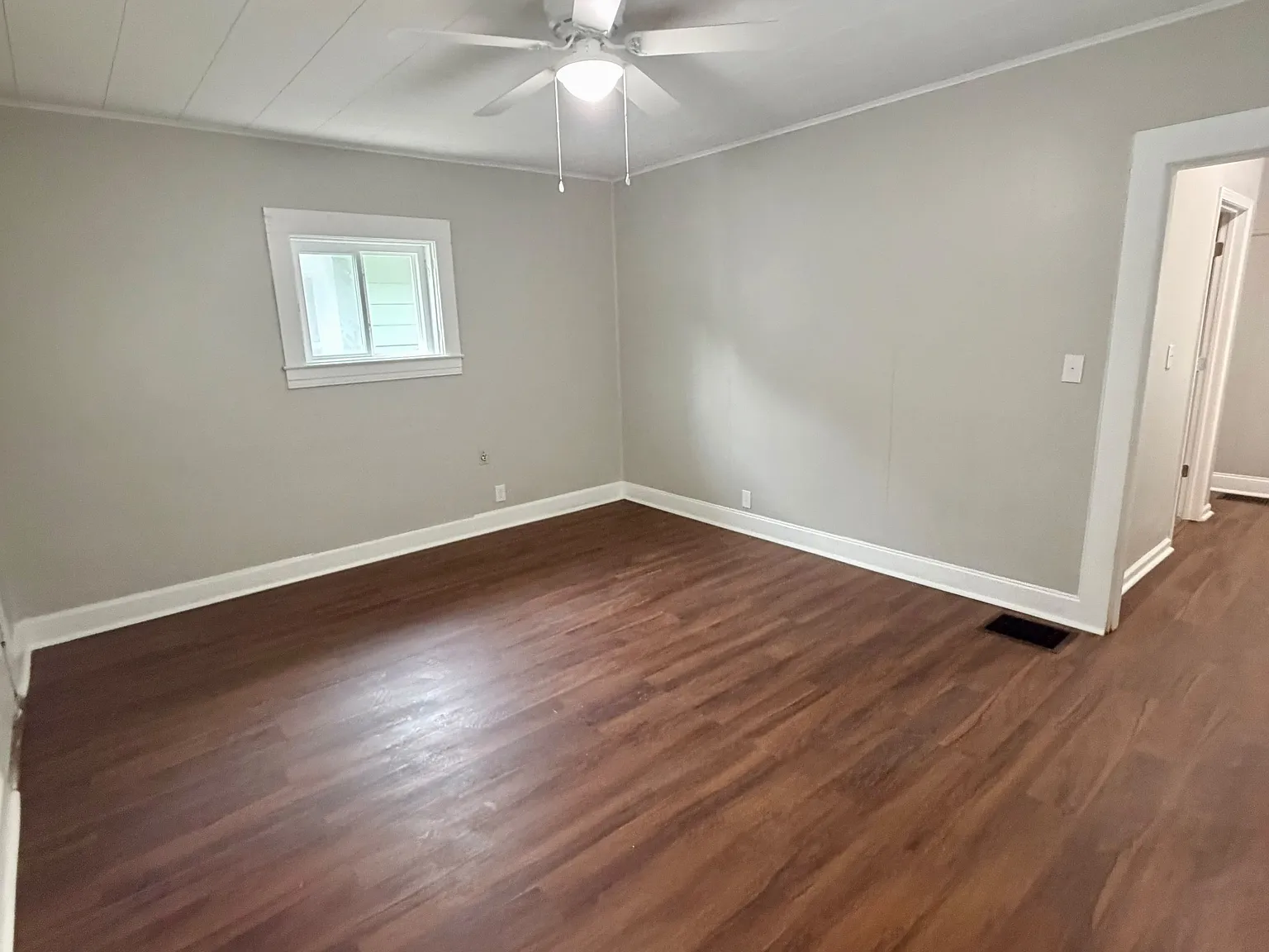 520 West Evelyn Avenue - 1 — Photo 3
