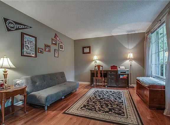 3rd image of 8057 Arbor Dr