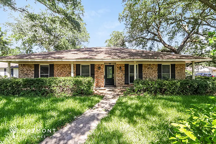 52 Pine Ct — Photo 1