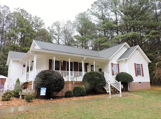999 Parkview Dr, South Hill, VA 23970