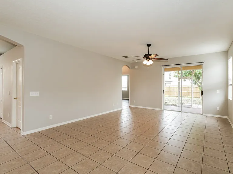 8574 Deer Chase Dr — Photo 5
