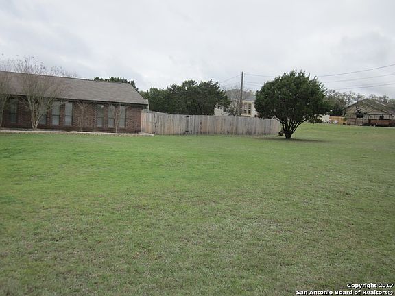 2nd image of 5850 Circle Oak Dr