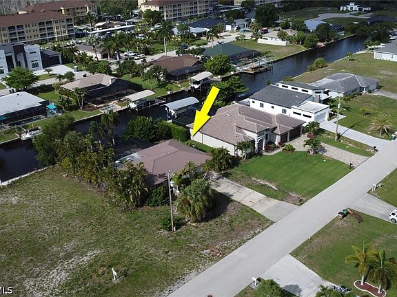 3rd image of 1890 Coral Point Dr