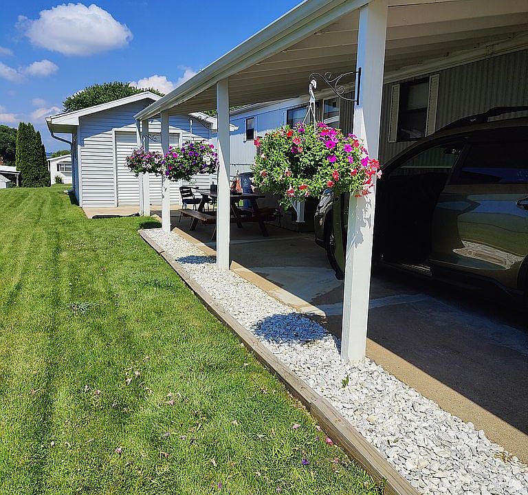 1st image of 2615 Anamosa Dr