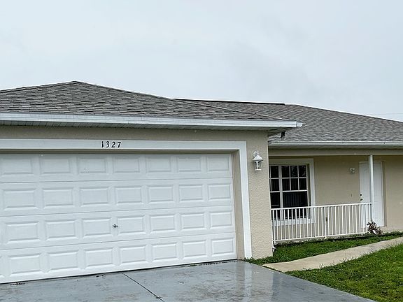 4th image of 1327 NE 16th Pl