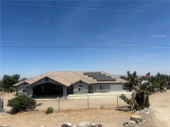 1220 Smoke Tree Rd, Pinon Hills, CA 92372