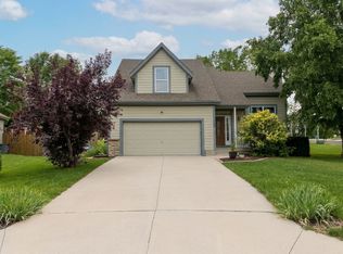 21705 S Race St, Spring Hill, KS 66083