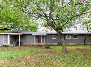516 N Westminster St, Kerrville, TX 78028