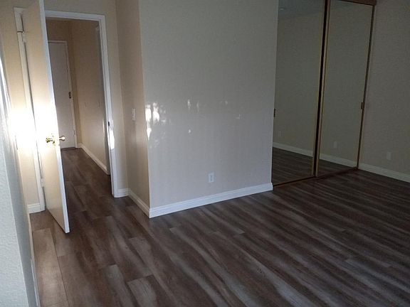 4th image of 2355 Mountain Brook Dr