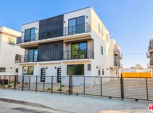 11732 Gilmore St, North Hollywood, CA 91606