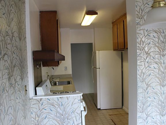 5th image of 2940 W 5th St APT 20C