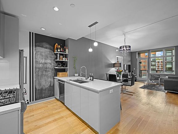 4th image of 2-26 50th Ave #10E