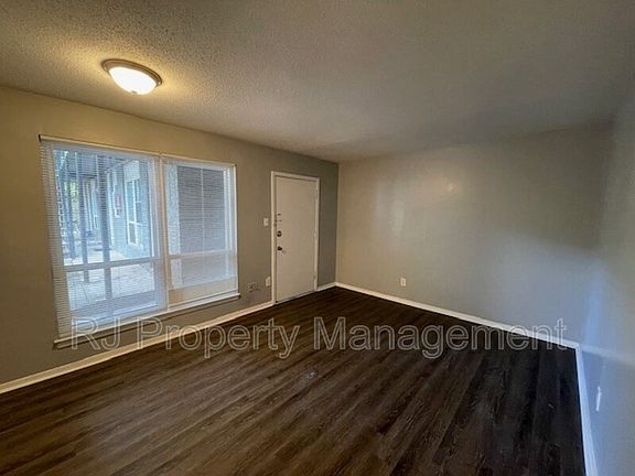 5th image of 605 Patterson St #7