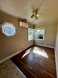 655 East 17th Avenue - 1 — Photo 2