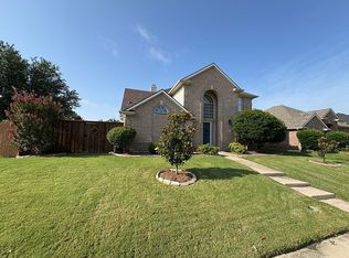 1805 Day Dr, Carrollton, TX 75010